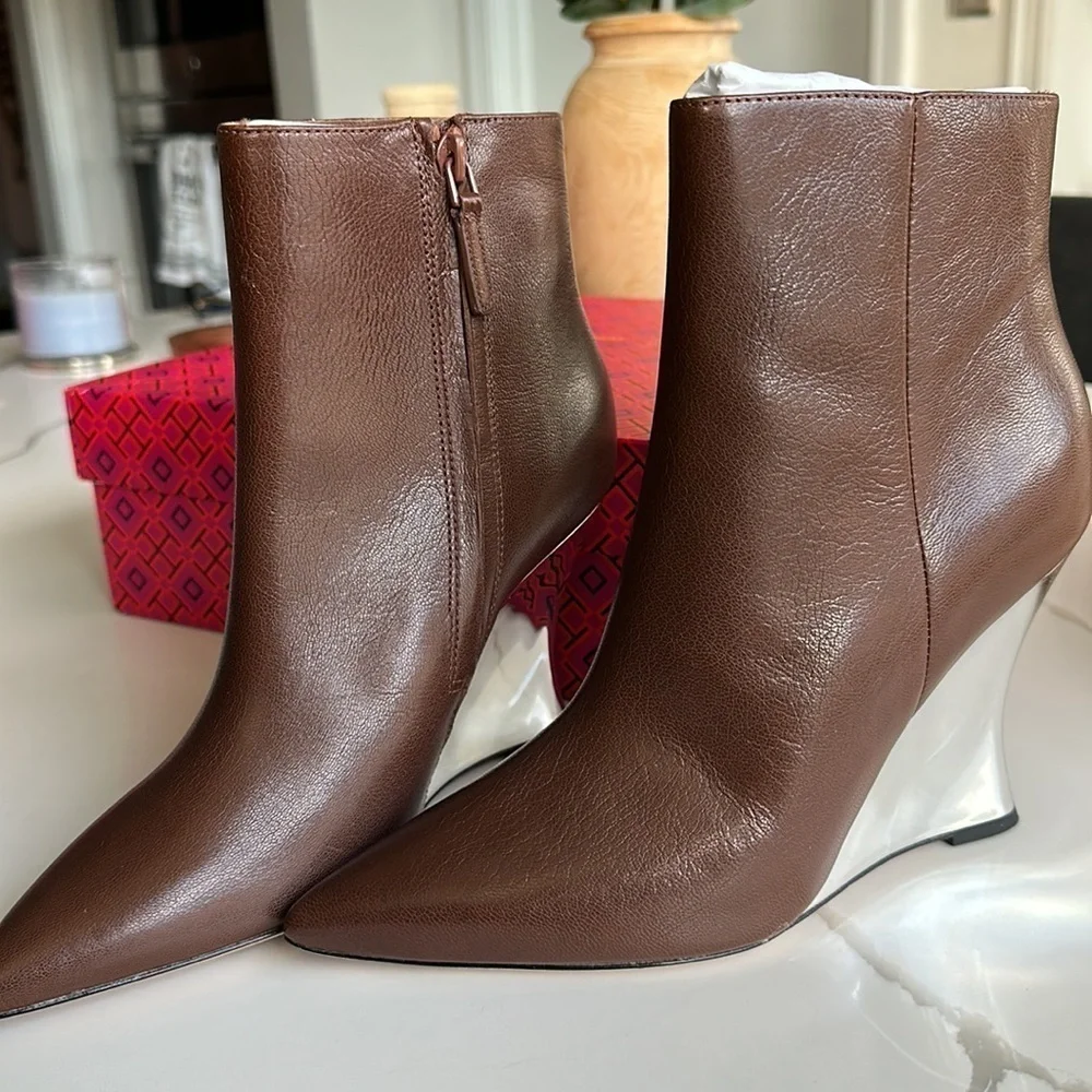Tory Burch Sculpted Wedge Ankle 98mm